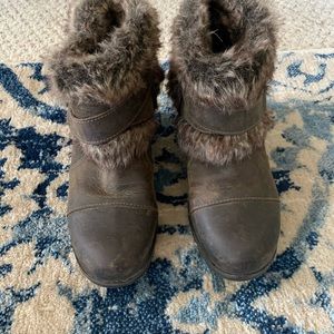Sorel shearling wedge boot 39 / 8